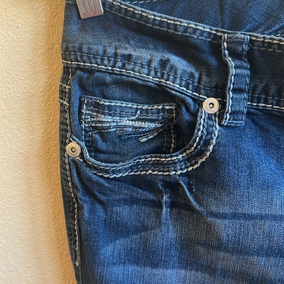 Maurices Jeans Size 13/14 Long Medium To Dark Blue Wash Fading Double Button - Picture 3 of 13